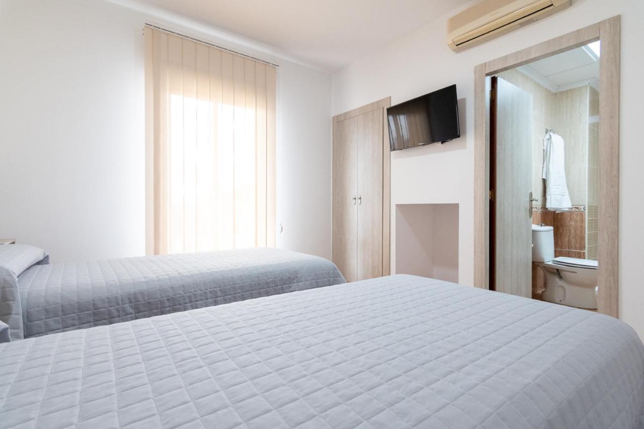 Hostal Vinuela San Pedro de Merida Екстер'єр фото