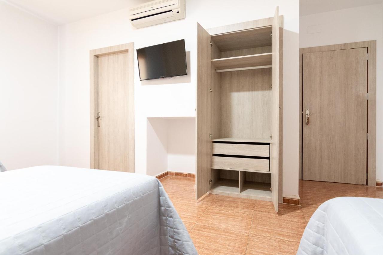 Hostal Vinuela San Pedro de Merida Екстер'єр фото