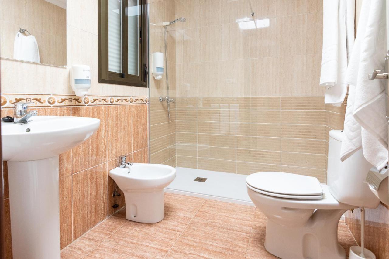 Hostal Vinuela San Pedro de Merida Екстер'єр фото