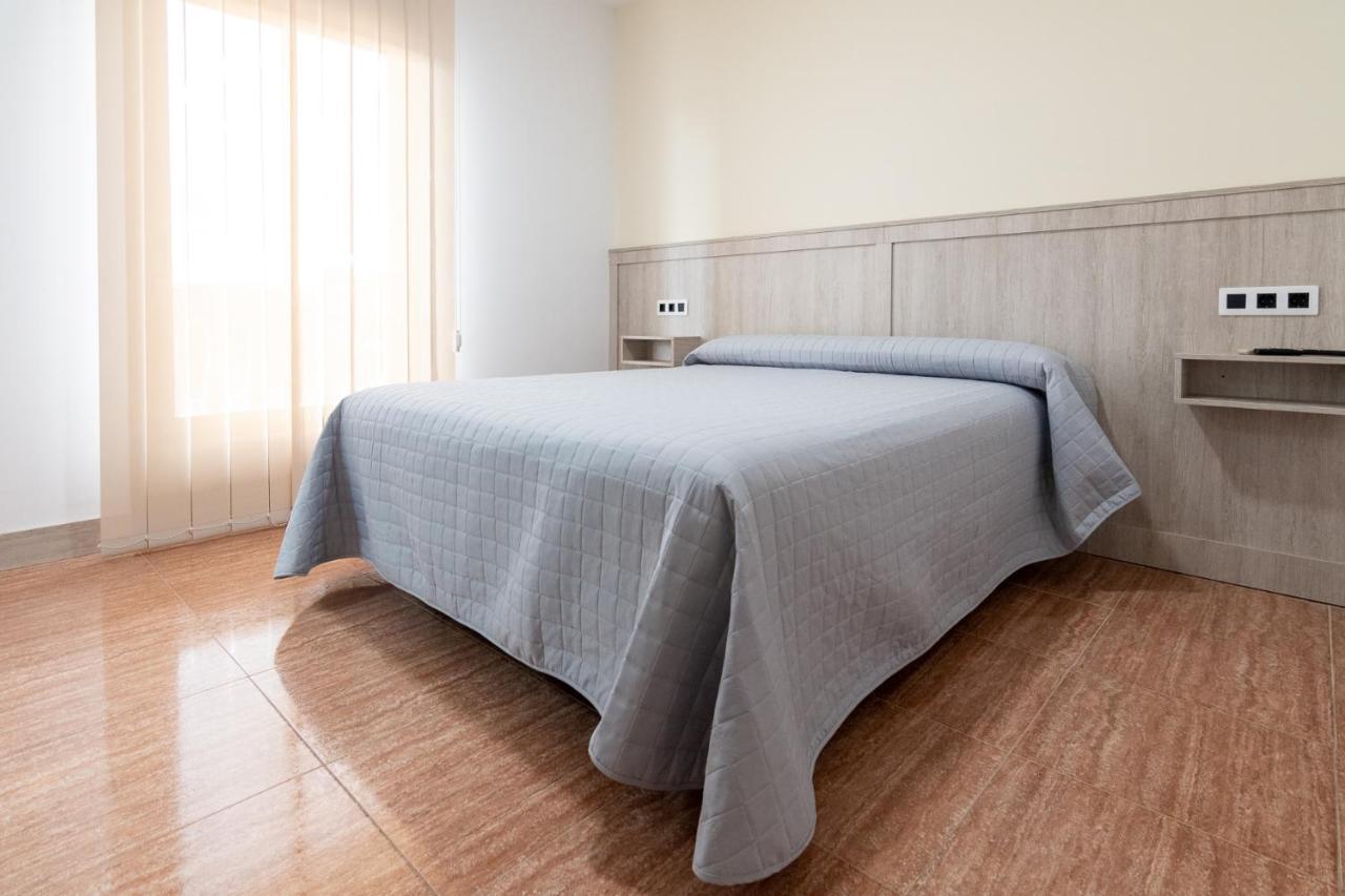 Hostal Vinuela San Pedro de Merida Екстер'єр фото