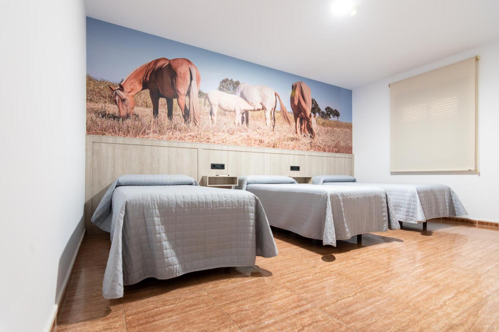 Hostal Vinuela San Pedro de Merida Екстер'єр фото