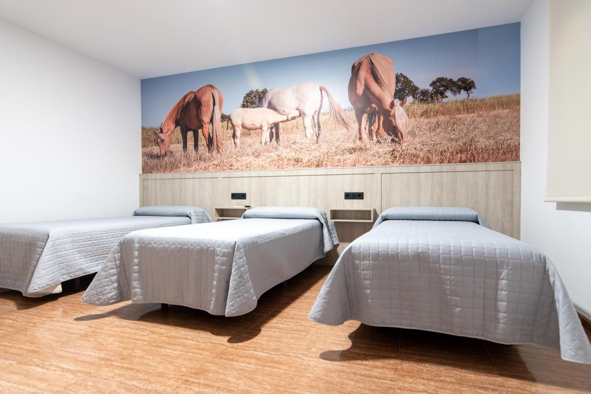 Hostal Vinuela San Pedro de Merida Екстер'єр фото